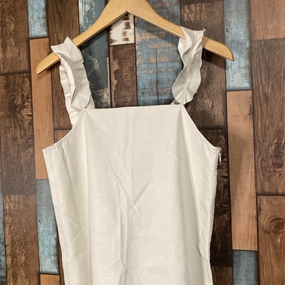 Zara small white leather feel raw hem ruffle sleeves dress - Picture 2 of 16